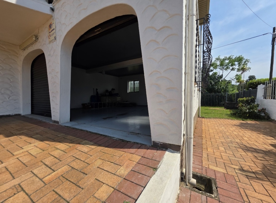 5 Bedroom Property for Sale in Isipingo Beach KwaZulu-Natal