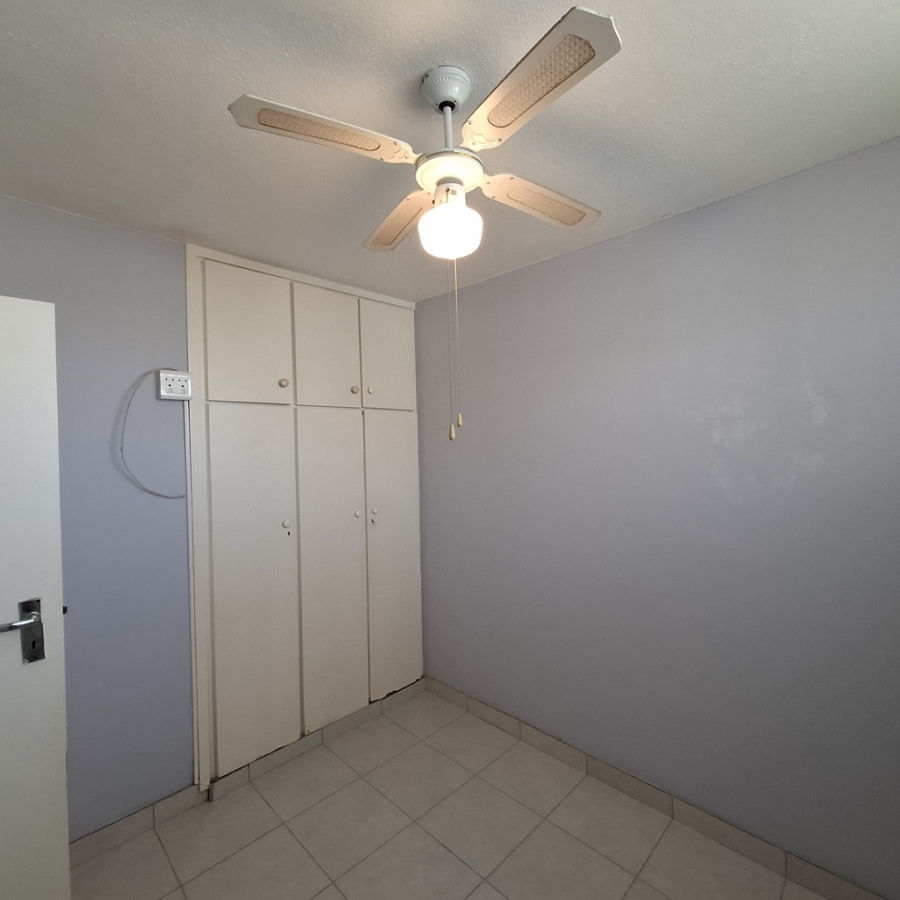 To Let 2 Bedroom Property for Rent in Windermere KwaZulu-Natal