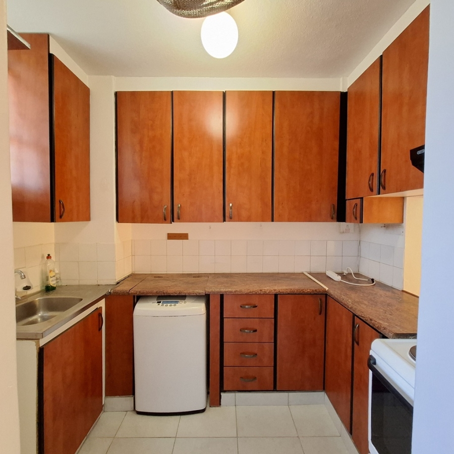 To Let 2 Bedroom Property for Rent in Windermere KwaZulu-Natal