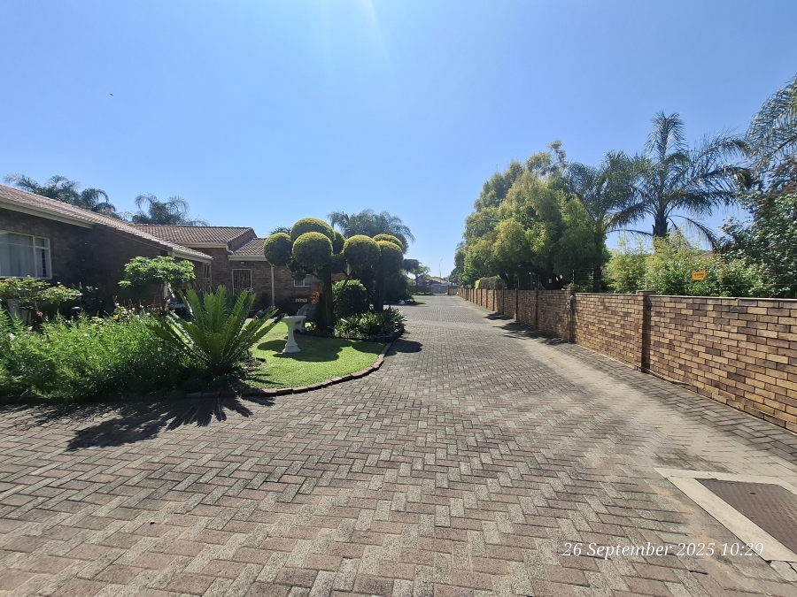 3 Bedroom Property for Sale in Huttenheights KwaZulu-Natal