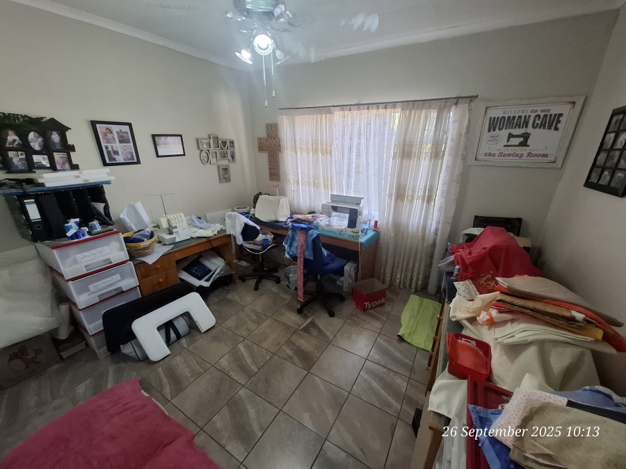 3 Bedroom Property for Sale in Huttenheights KwaZulu-Natal