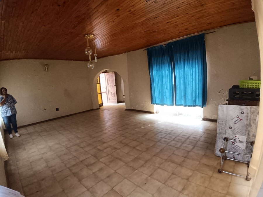 3 Bedroom Property for Sale in Lennoxton KwaZulu-Natal