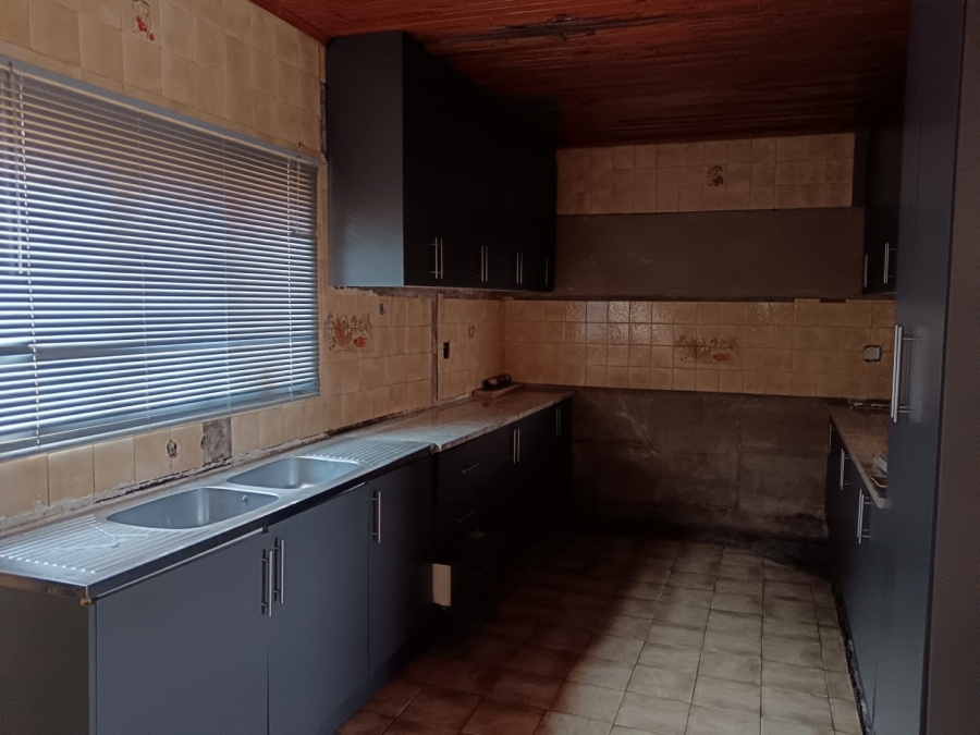 3 Bedroom Property for Sale in Lennoxton KwaZulu-Natal