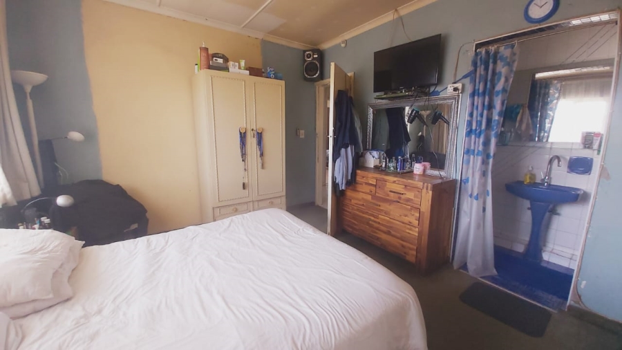 4 Bedroom Property for Sale in Reservoir Hills KwaZulu-Natal