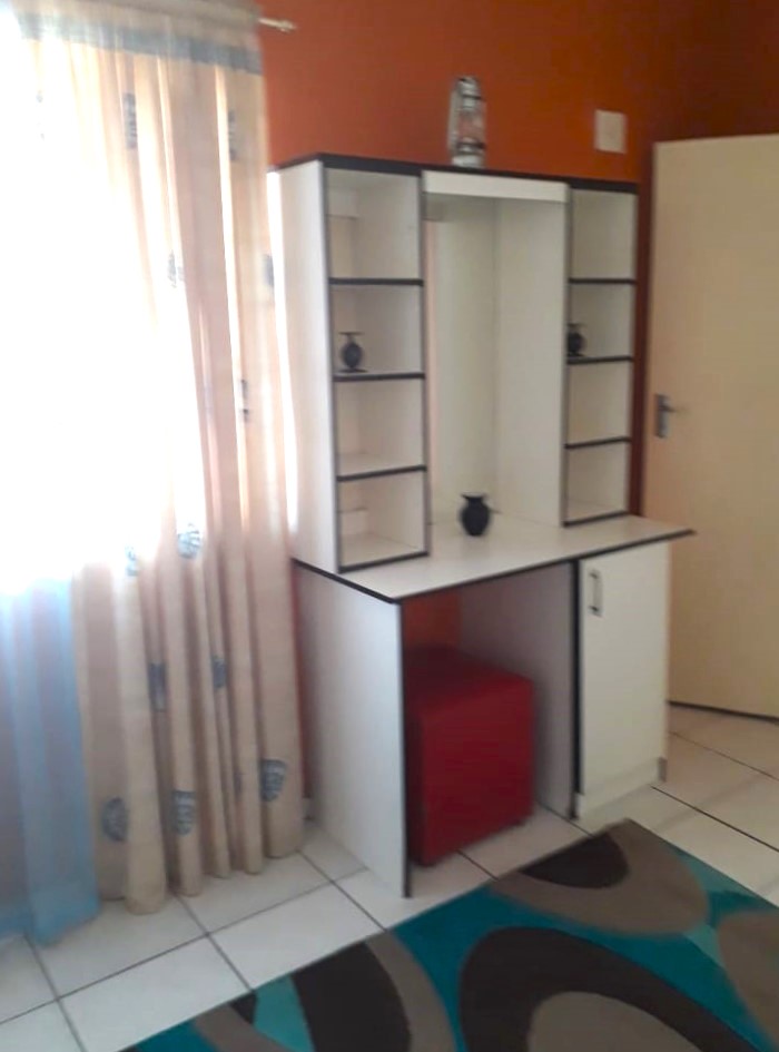To Let 1 Bedroom Property for Rent in Brackenham KwaZulu-Natal
