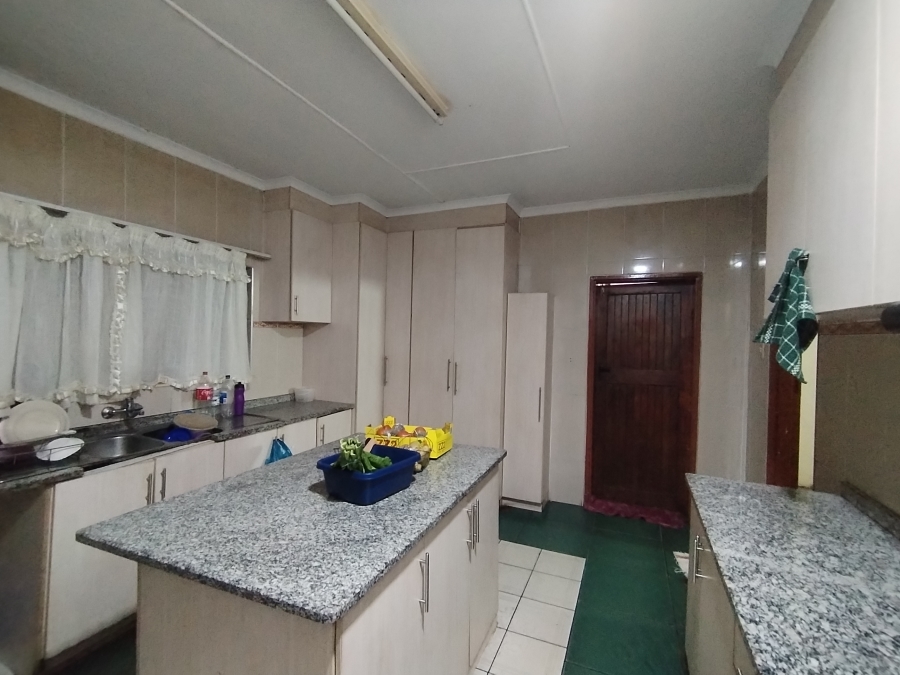 3 Bedroom Property for Sale in Lennoxton KwaZulu-Natal