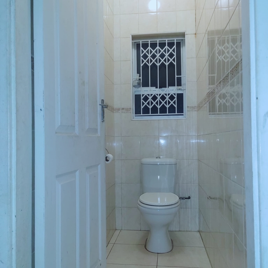To Let 2 Bedroom Property for Rent in Wyebank KwaZulu-Natal