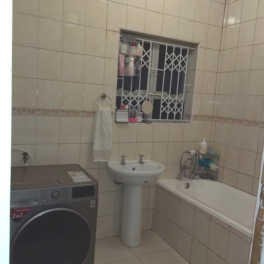 To Let 2 Bedroom Property for Rent in Wyebank KwaZulu-Natal