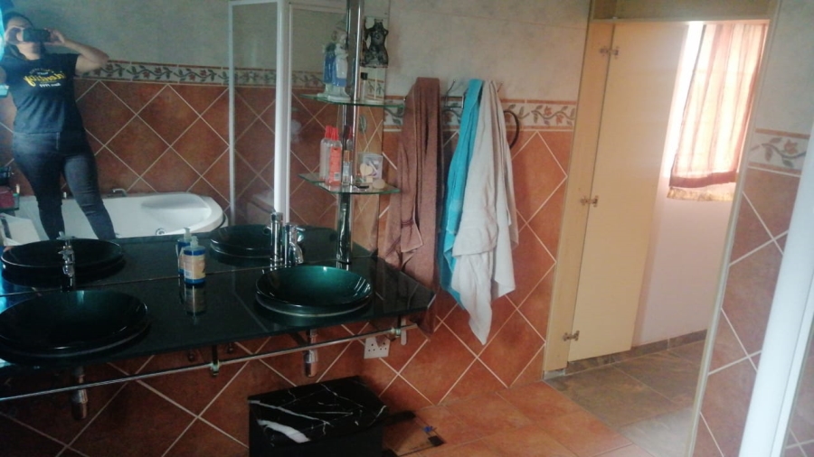 To Let 4 Bedroom Property for Rent in Aviary Hill KwaZulu-Natal