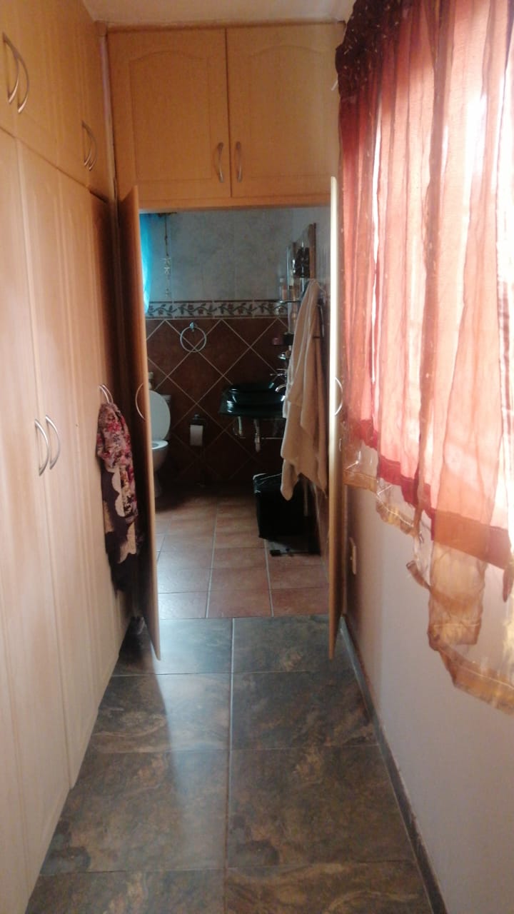 To Let 4 Bedroom Property for Rent in Aviary Hill KwaZulu-Natal