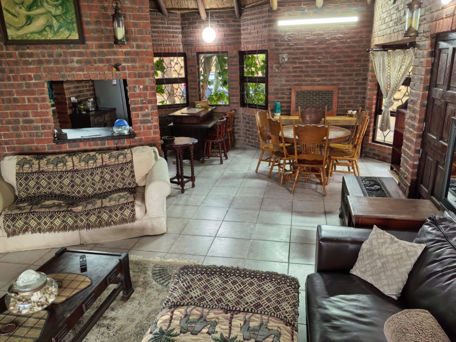 To Let 2 Bedroom Property for Rent in Tinley Manor KwaZulu-Natal