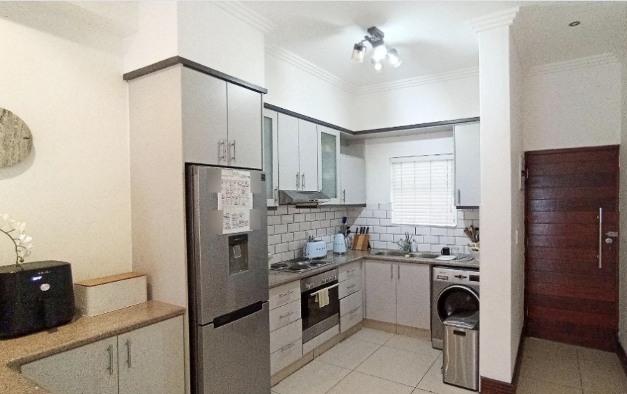 2 Bedroom Property for Sale in Umhlanga Ridge KwaZulu-Natal