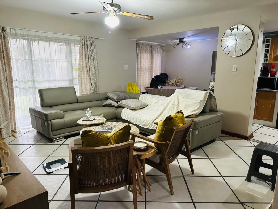 2 Bedroom Property for Sale in Meer En See KwaZulu-Natal