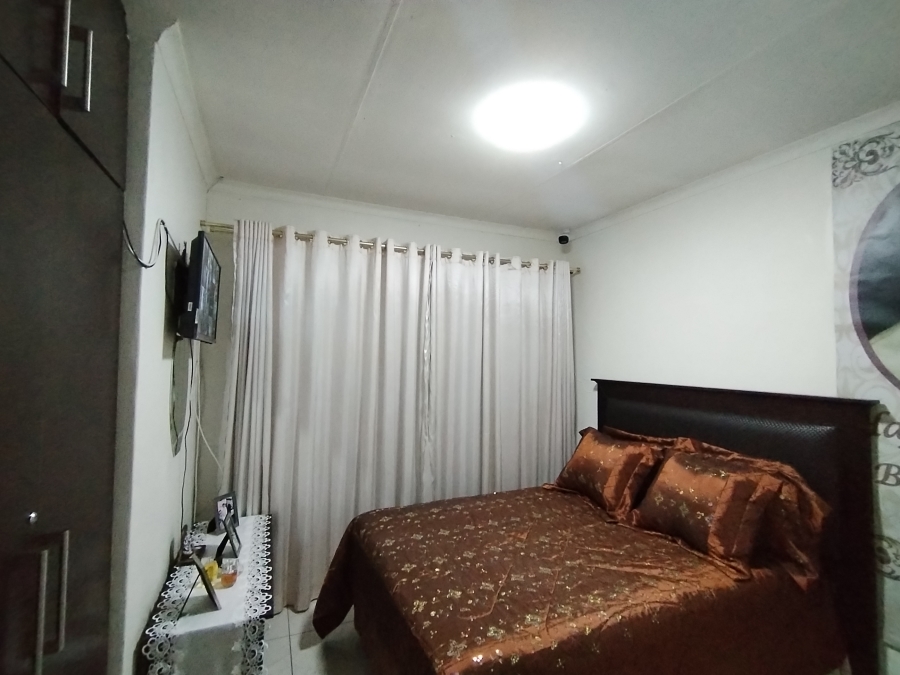 4 Bedroom Property for Sale in Sunset View KwaZulu-Natal