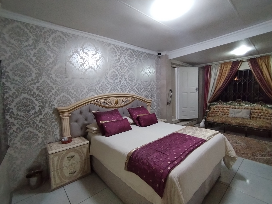 4 Bedroom Property for Sale in Sunset View KwaZulu-Natal
