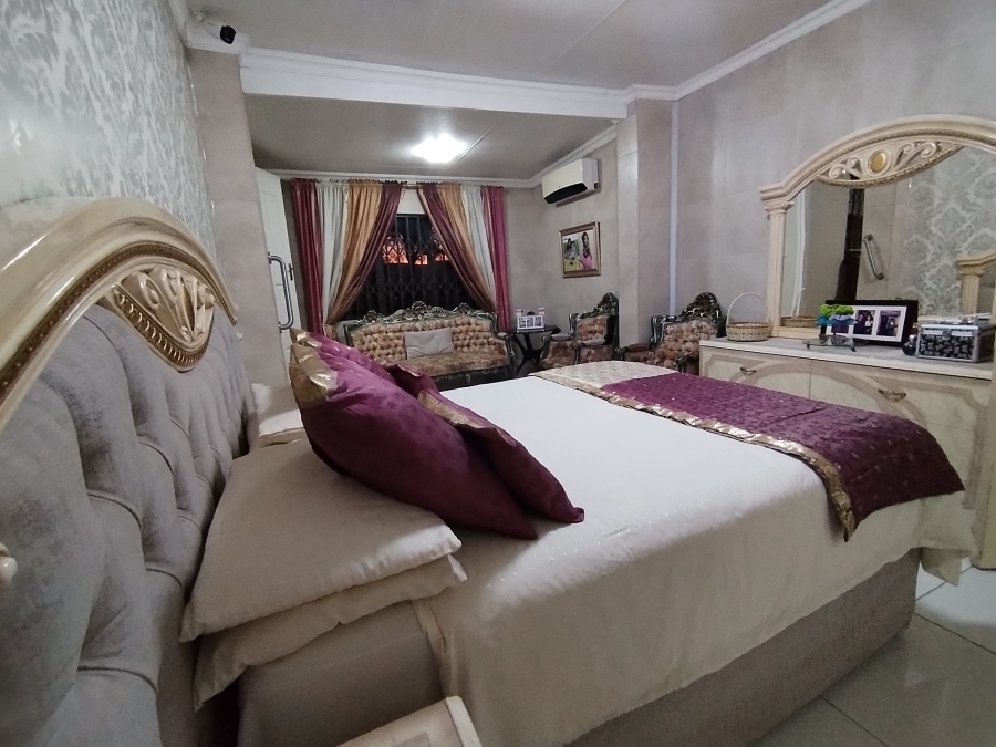 4 Bedroom Property for Sale in Sunset View KwaZulu-Natal