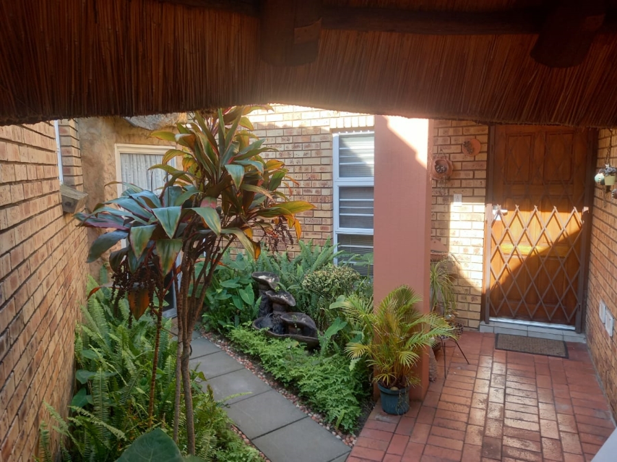4 Bedroom Property for Sale in Birdswood KwaZulu-Natal