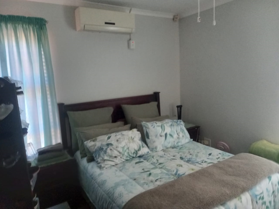 4 Bedroom Property for Sale in Birdswood KwaZulu-Natal