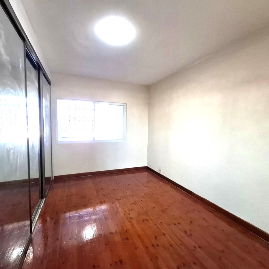 To Let 2 Bedroom Property for Rent in Glenwood KwaZulu-Natal