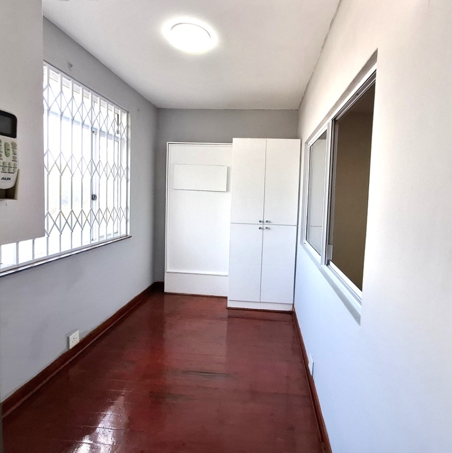 To Let 2 Bedroom Property for Rent in Glenwood KwaZulu-Natal