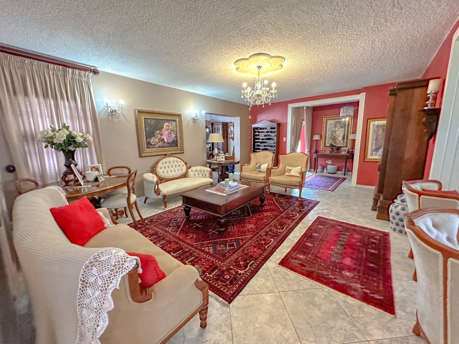 5 Bedroom Property for Sale in Kildare KwaZulu-Natal