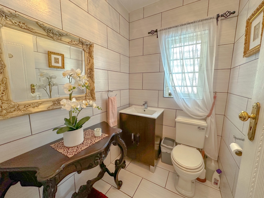 5 Bedroom Property for Sale in Kildare KwaZulu-Natal