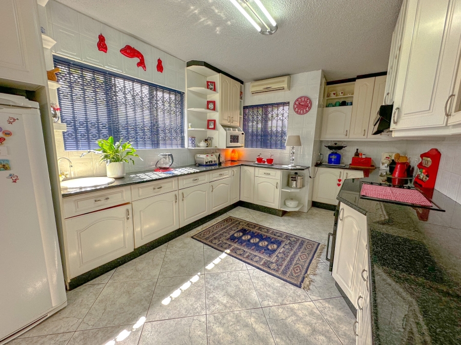 5 Bedroom Property for Sale in Kildare KwaZulu-Natal