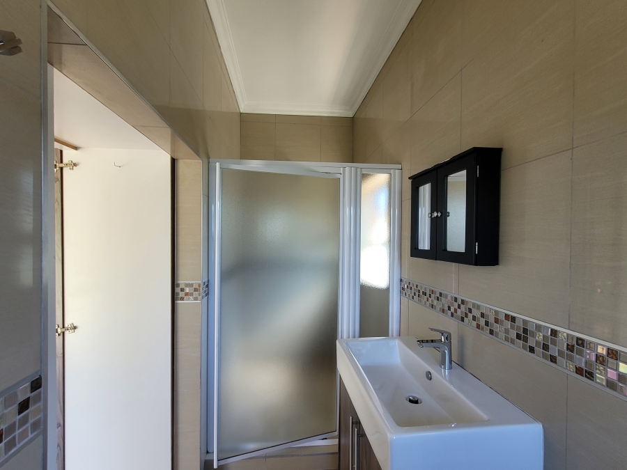 To Let 4 Bedroom Property for Rent in Palm Lakes Estate KwaZulu-Natal