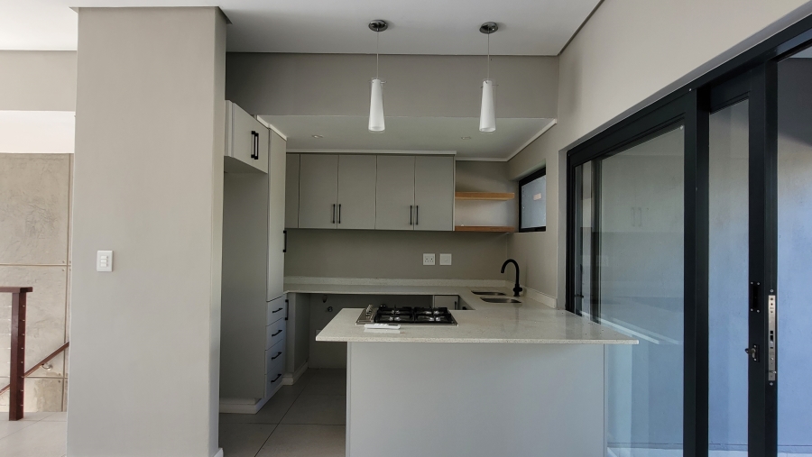 To Let 2 Bedroom Property for Rent in Palm Lakes Estate KwaZulu-Natal