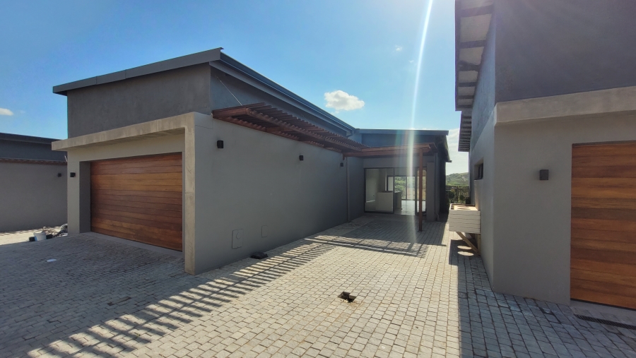 To Let 3 Bedroom Property for Rent in Palm Lakes Estate KwaZulu-Natal