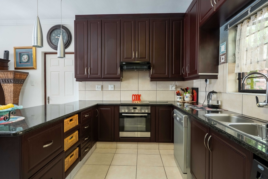 3 Bedroom Property for Sale in Freeland Park KwaZulu-Natal