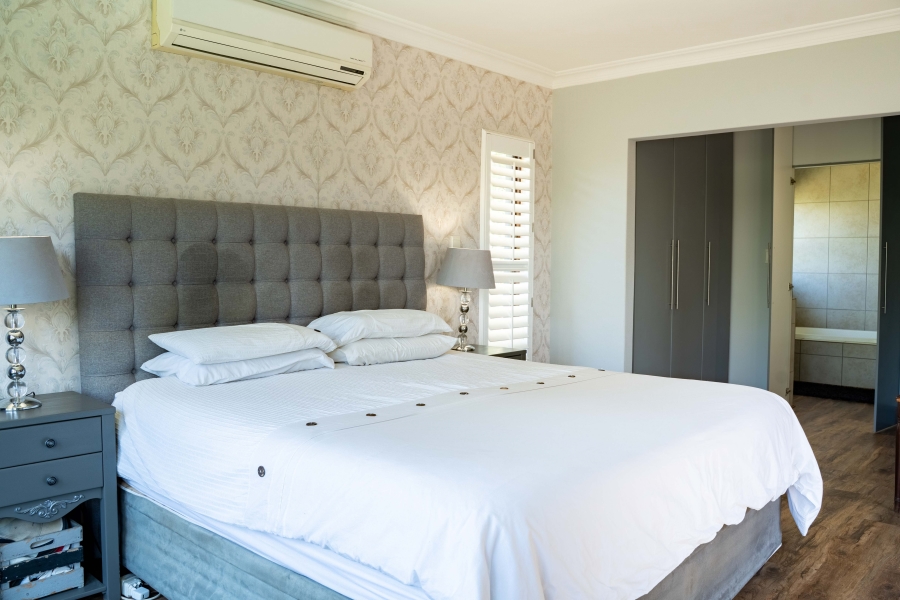 4 Bedroom Property for Sale in Kirtlington Park KwaZulu-Natal