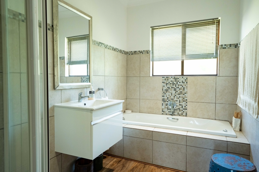4 Bedroom Property for Sale in Kirtlington Park KwaZulu-Natal