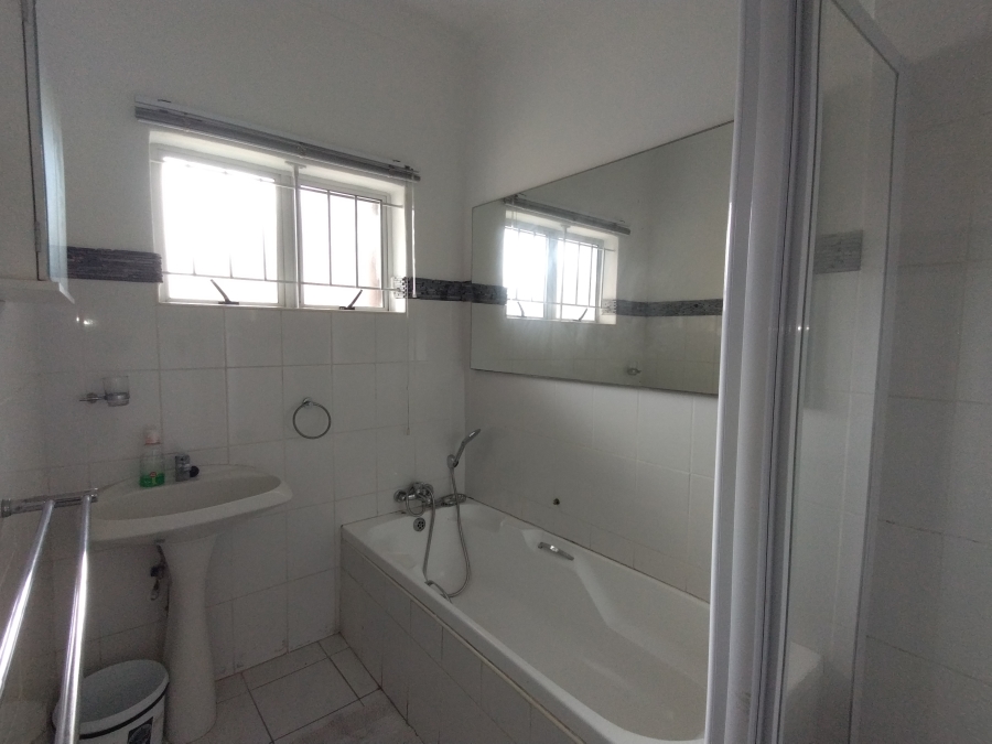 To Let 2 Bedroom Property for Rent in Morningside KwaZulu-Natal