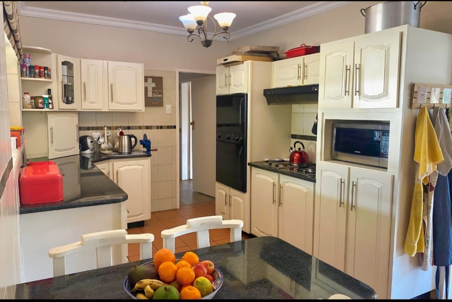 4 Bedroom Property for Sale in Chase Valley KwaZulu-Natal