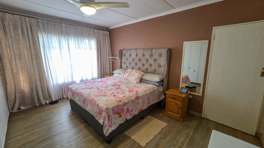4 Bedroom Property for Sale in Chase Valley KwaZulu-Natal