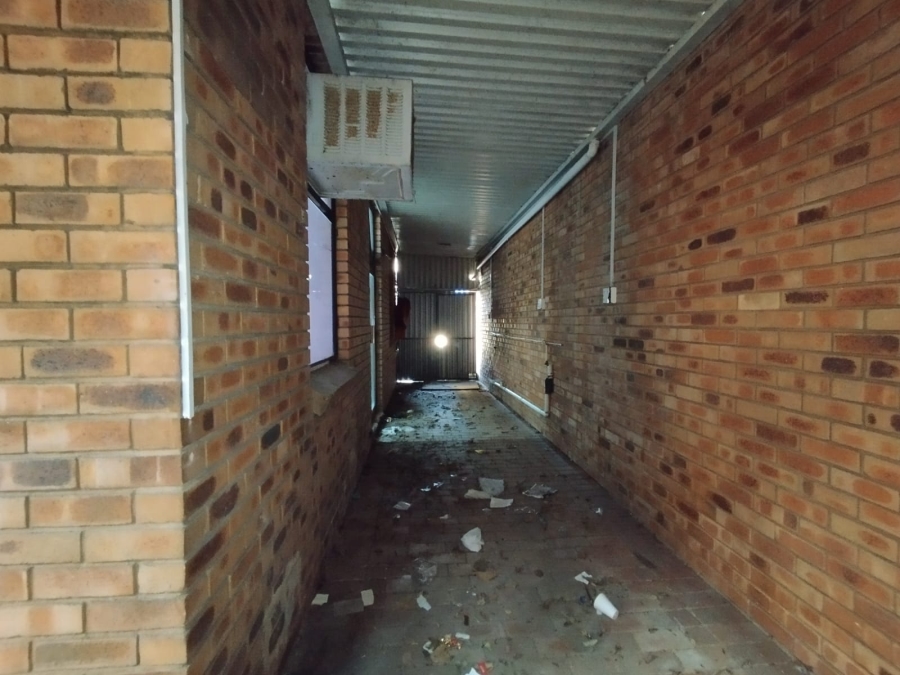 To Let commercial Property for Rent in Ocean View KwaZulu-Natal