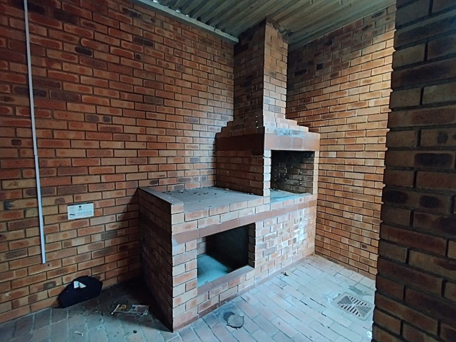 To Let commercial Property for Rent in Ocean View KwaZulu-Natal