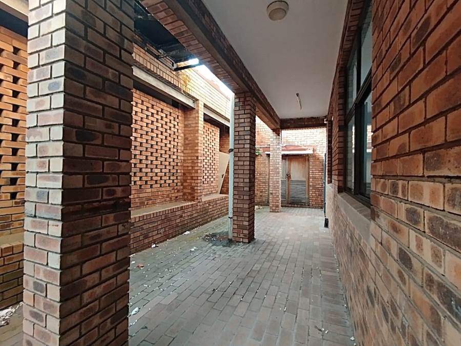 To Let commercial Property for Rent in Ocean View KwaZulu-Natal