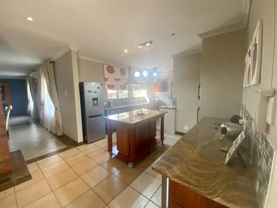 To Let 4 Bedroom Property for Rent in Meer En See KwaZulu-Natal