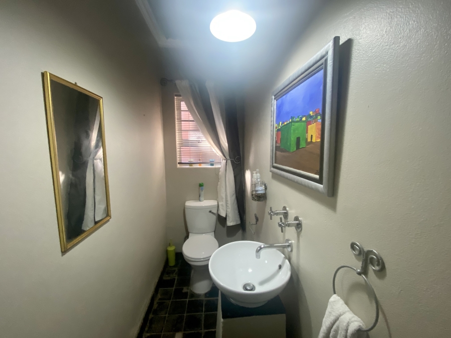 To Let 4 Bedroom Property for Rent in Meer En See KwaZulu-Natal