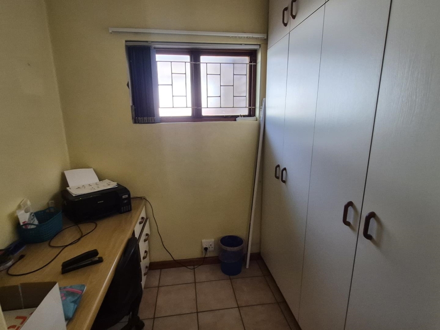 3 Bedroom Property for Sale in Prestbury KwaZulu-Natal