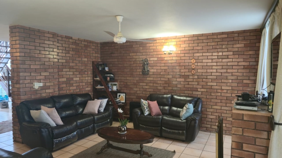 To Let 4 Bedroom Property for Rent in Ferncliffe KwaZulu-Natal