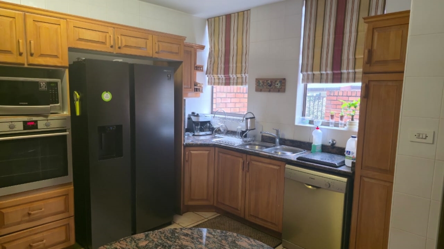 To Let 4 Bedroom Property for Rent in Ferncliffe KwaZulu-Natal