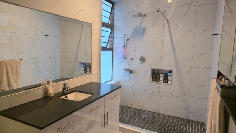 To Let 4 Bedroom Property for Rent in Ferncliffe KwaZulu-Natal