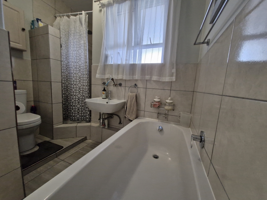 2 Bedroom Property for Sale in Northdene KwaZulu-Natal