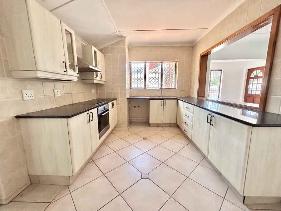 3 Bedroom Property for Sale in Ballito Central KwaZulu-Natal
