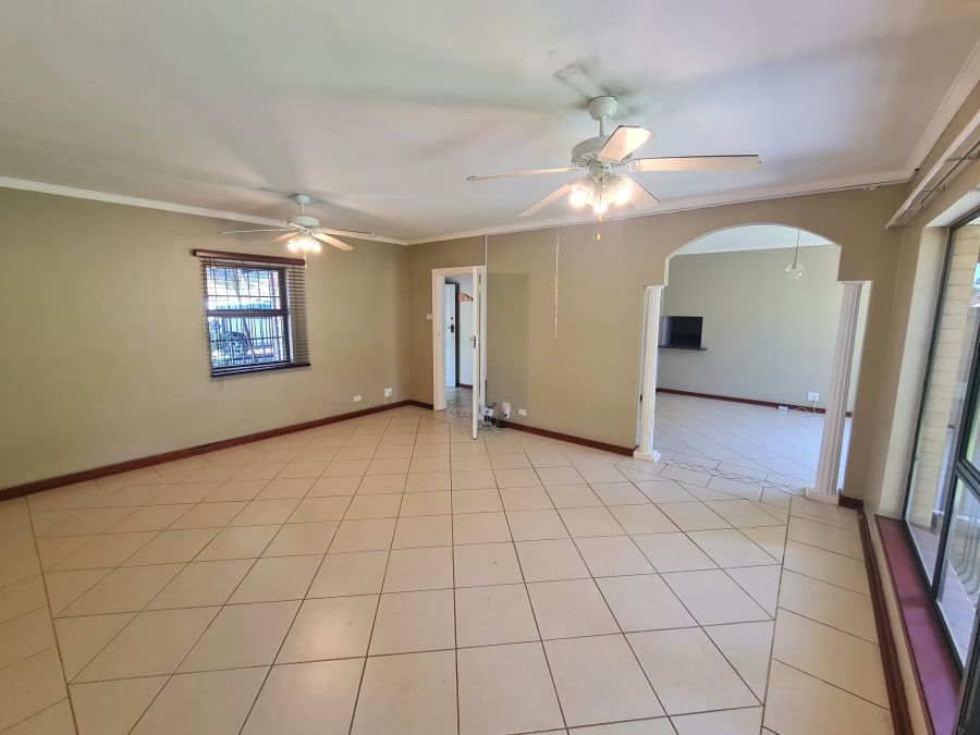 3 Bedroom Property for Sale in Montrose KwaZulu-Natal