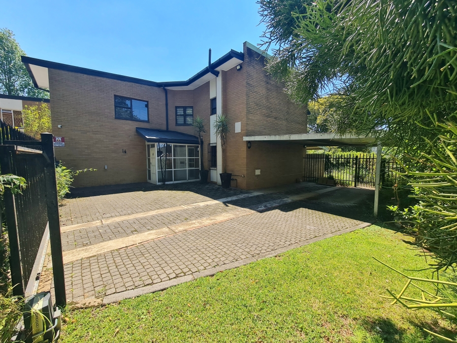 3 Bedroom Property for Sale in Montrose KwaZulu-Natal