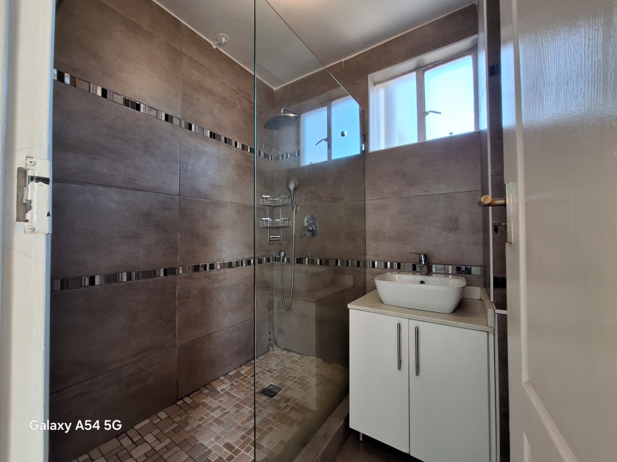 2 Bedroom Property for Sale in Morningside KwaZulu-Natal